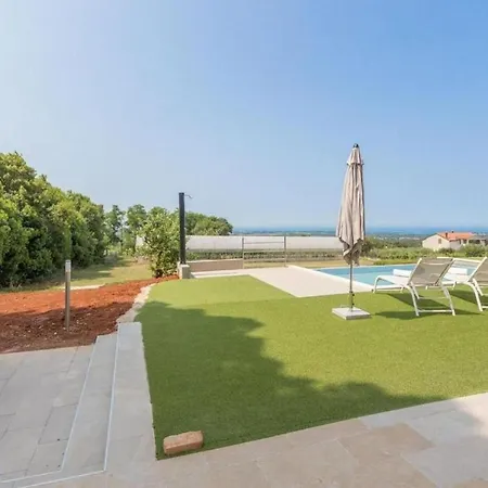 Ornela Apartment